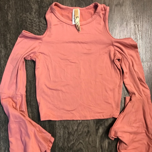 Mauve Cold Shoulder Top with Bell Sleeves small - Picture 8 of 8